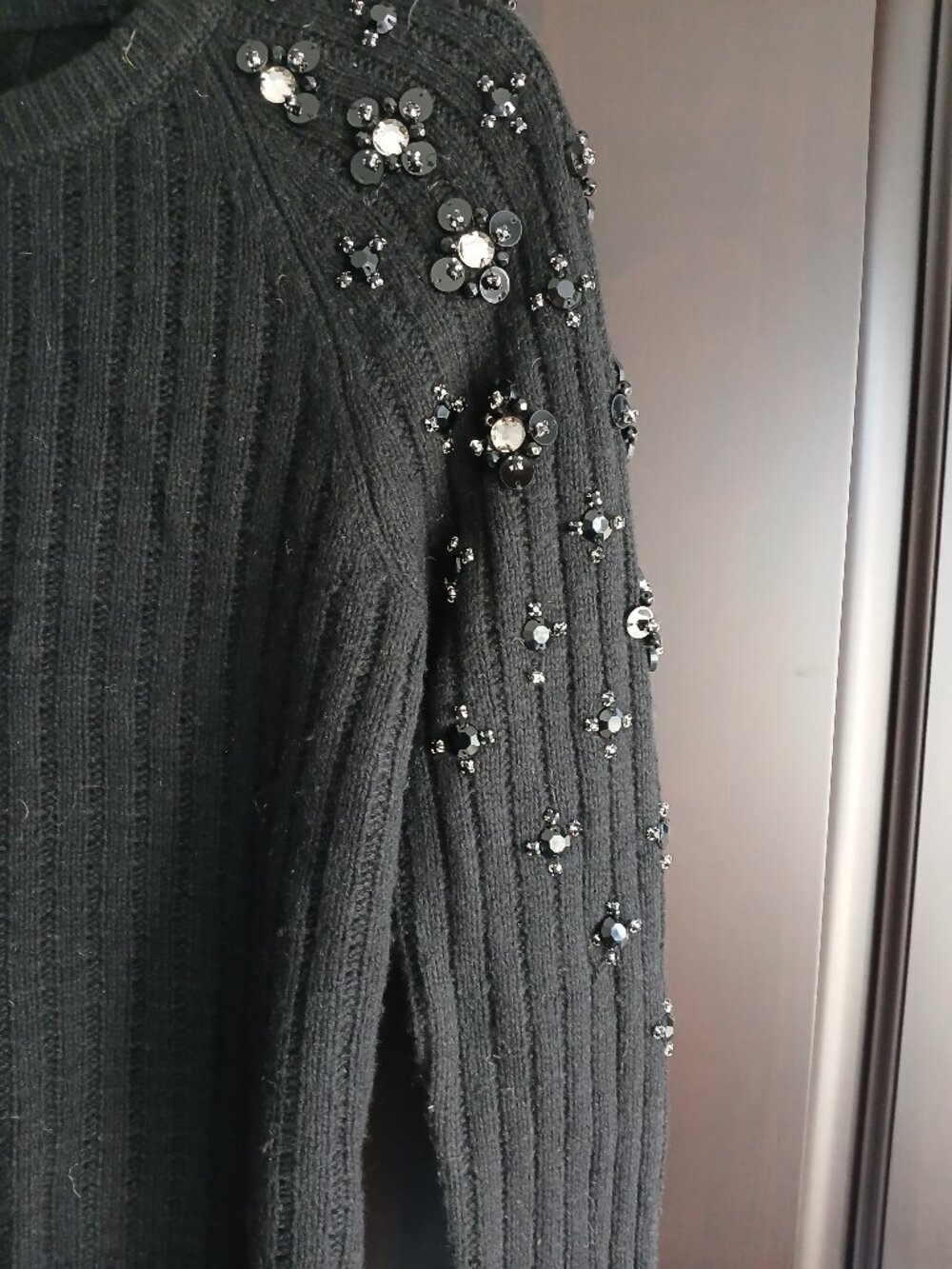 Size S Black Marciano Sweater - Picture 3 of 4